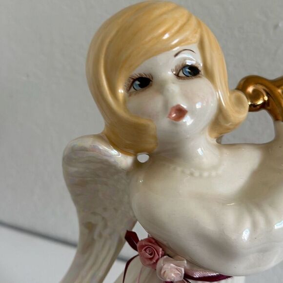 12” Vintage Angel With Harp Statue - Picture 6 of 9